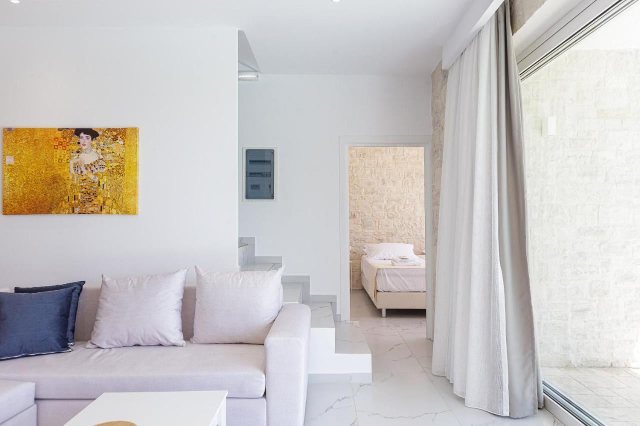 Mythos Villas Damnoni Exterior photo