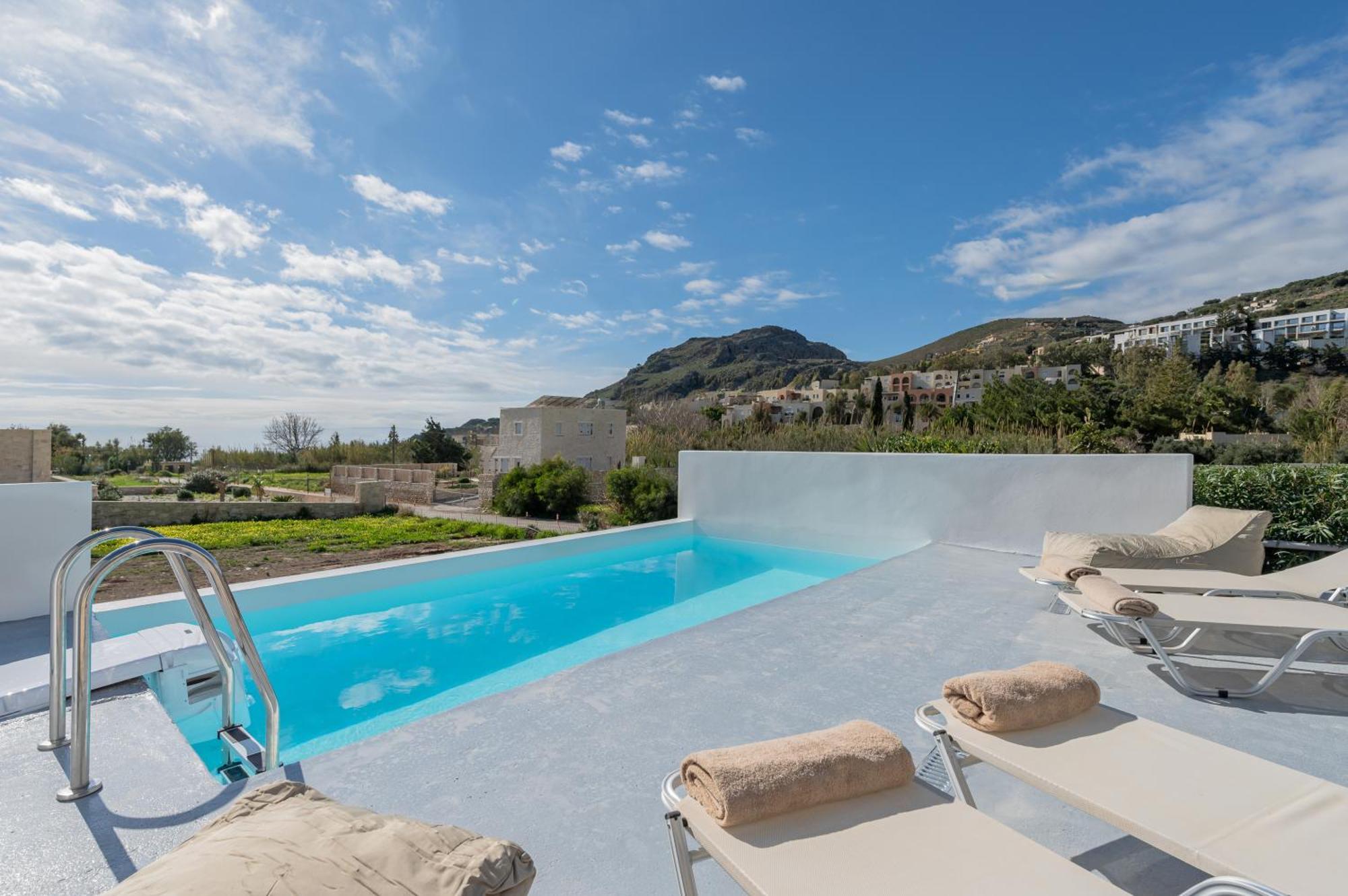 Mythos Villas Damnoni Exterior photo
